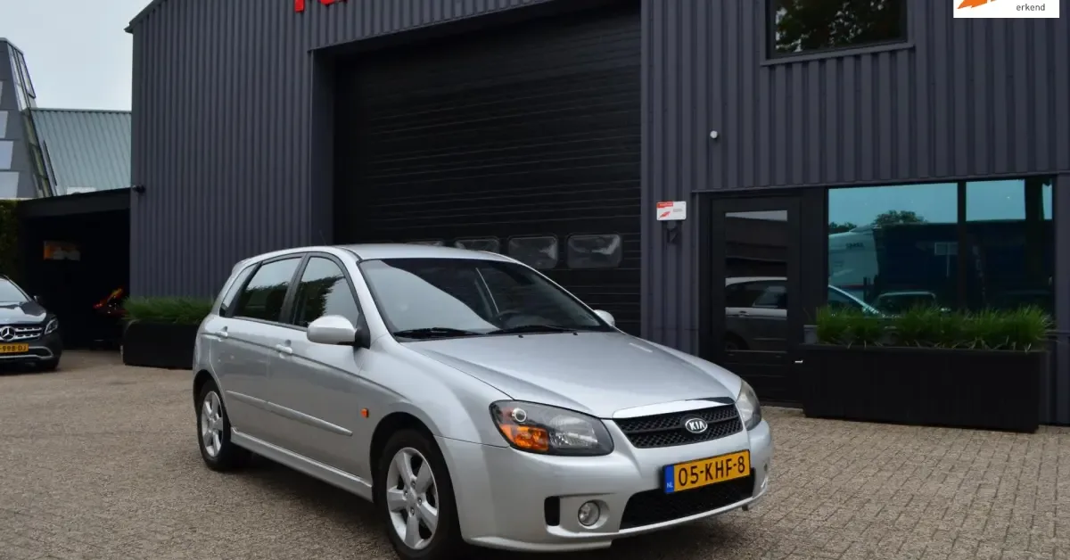 Kia Spectra (2008) — foto 1