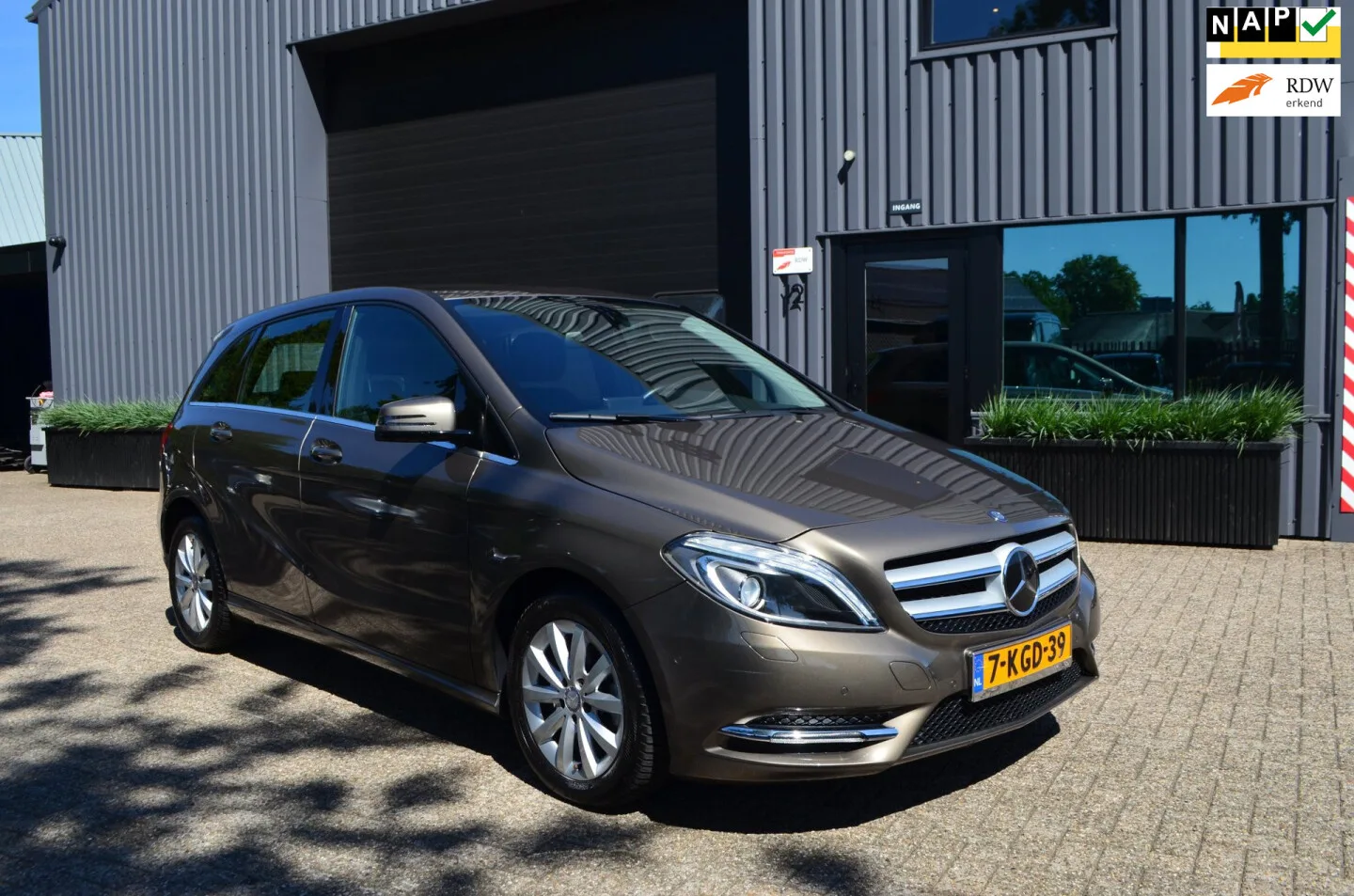 Mercedes-Benz B-Klasse (2013) — foto 1