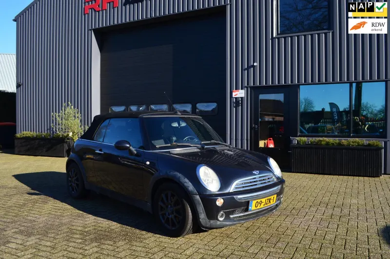 MINI Cooper (2006)