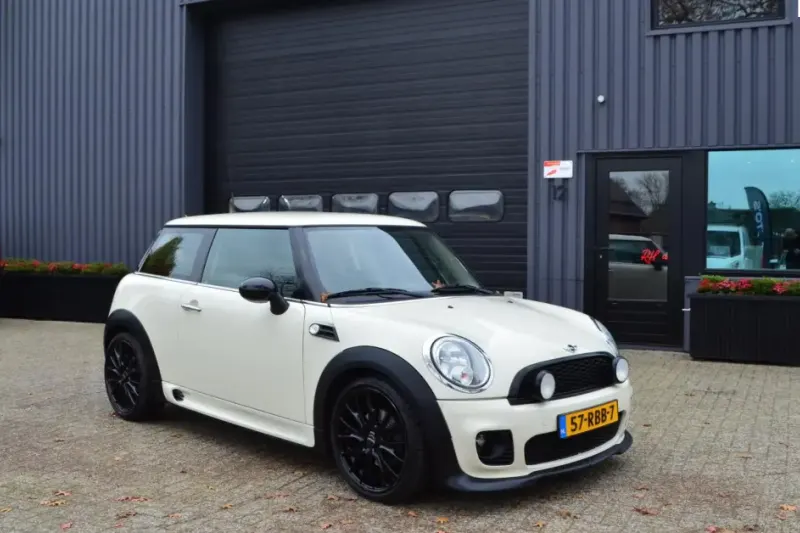 MINI Mini (2011)