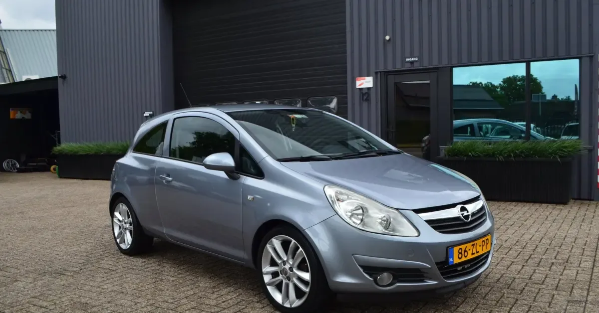 Opel Corsa (2008) — foto 1