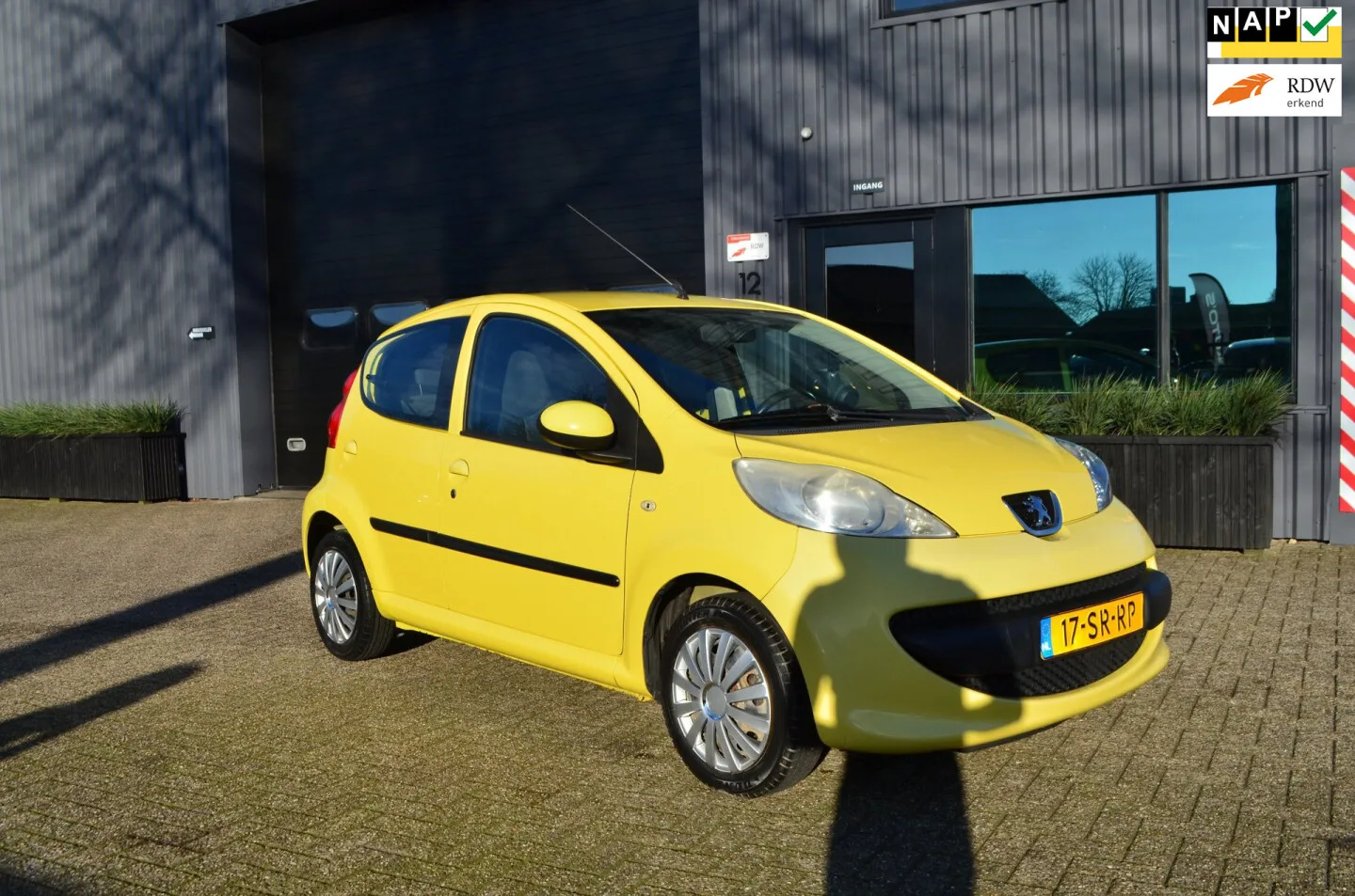 Peugeot 107 (2006) — foto 1