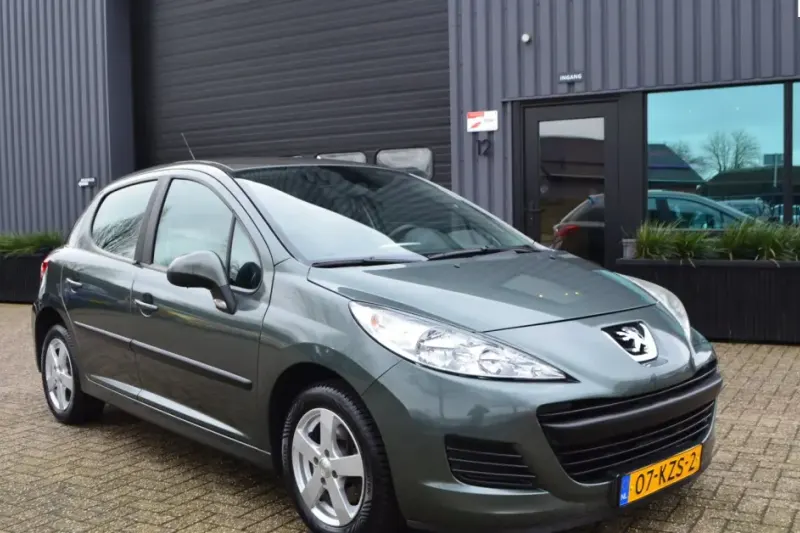 Peugeot 207 (2010)