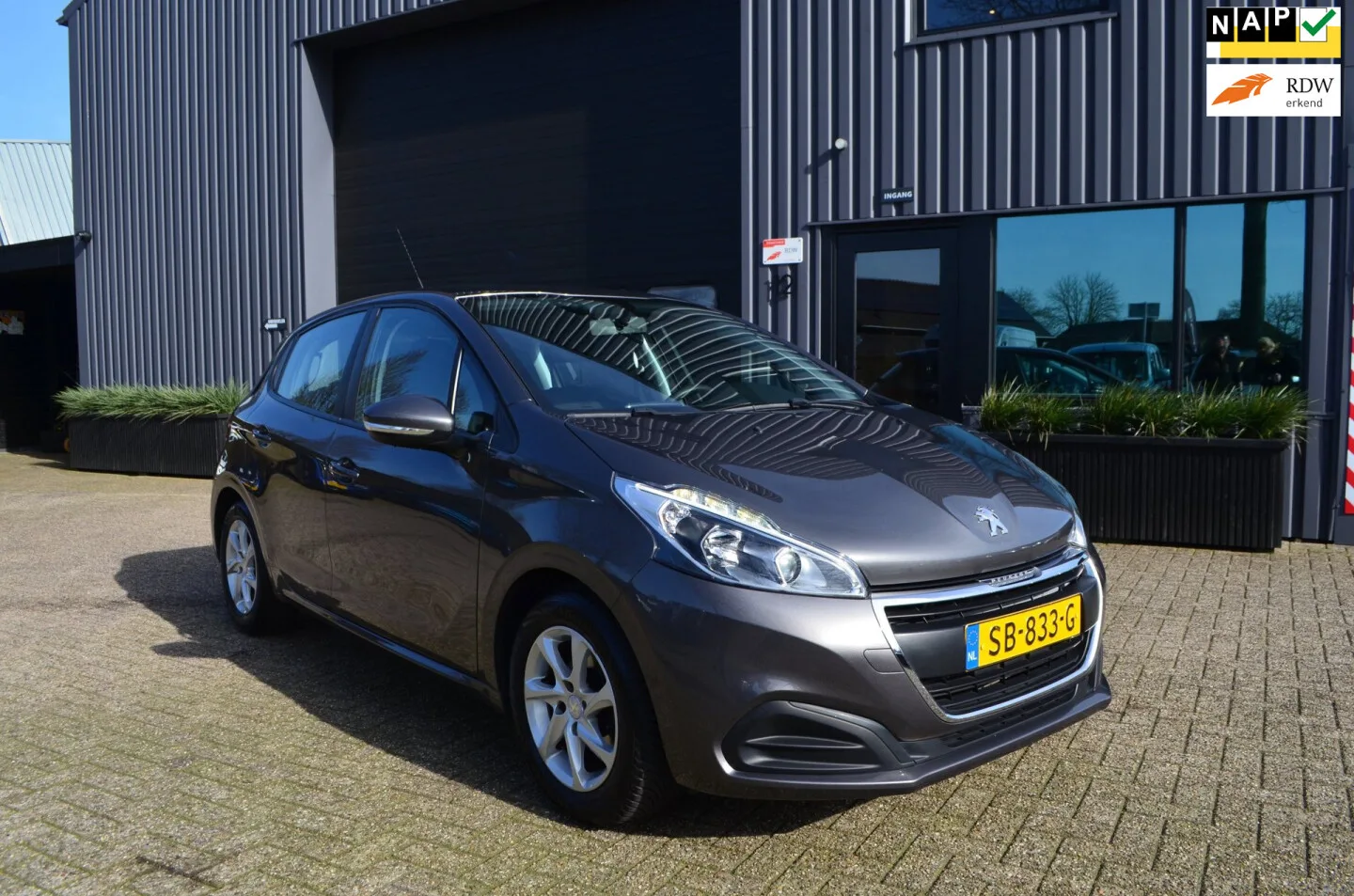 Peugeot 208 (2018) — foto 1