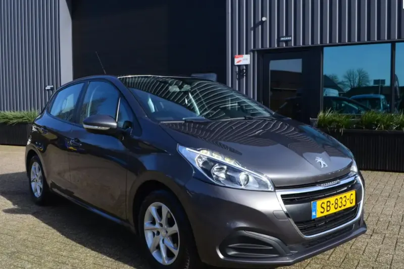 Peugeot 208 (2018)
