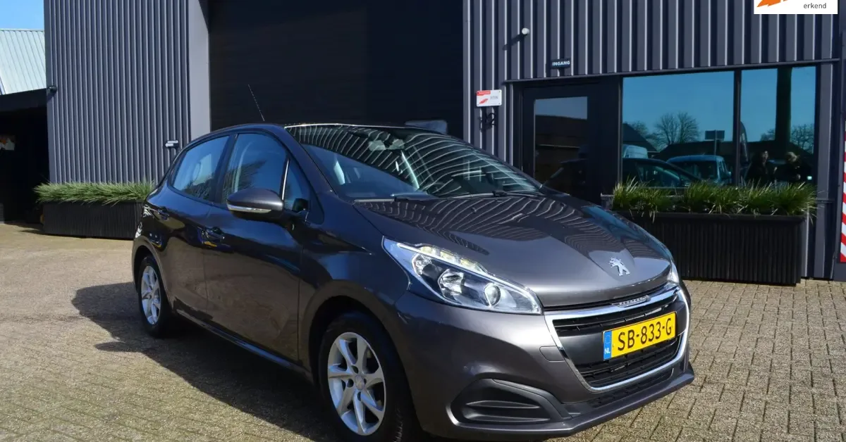 Peugeot 208 (2018) — foto 1