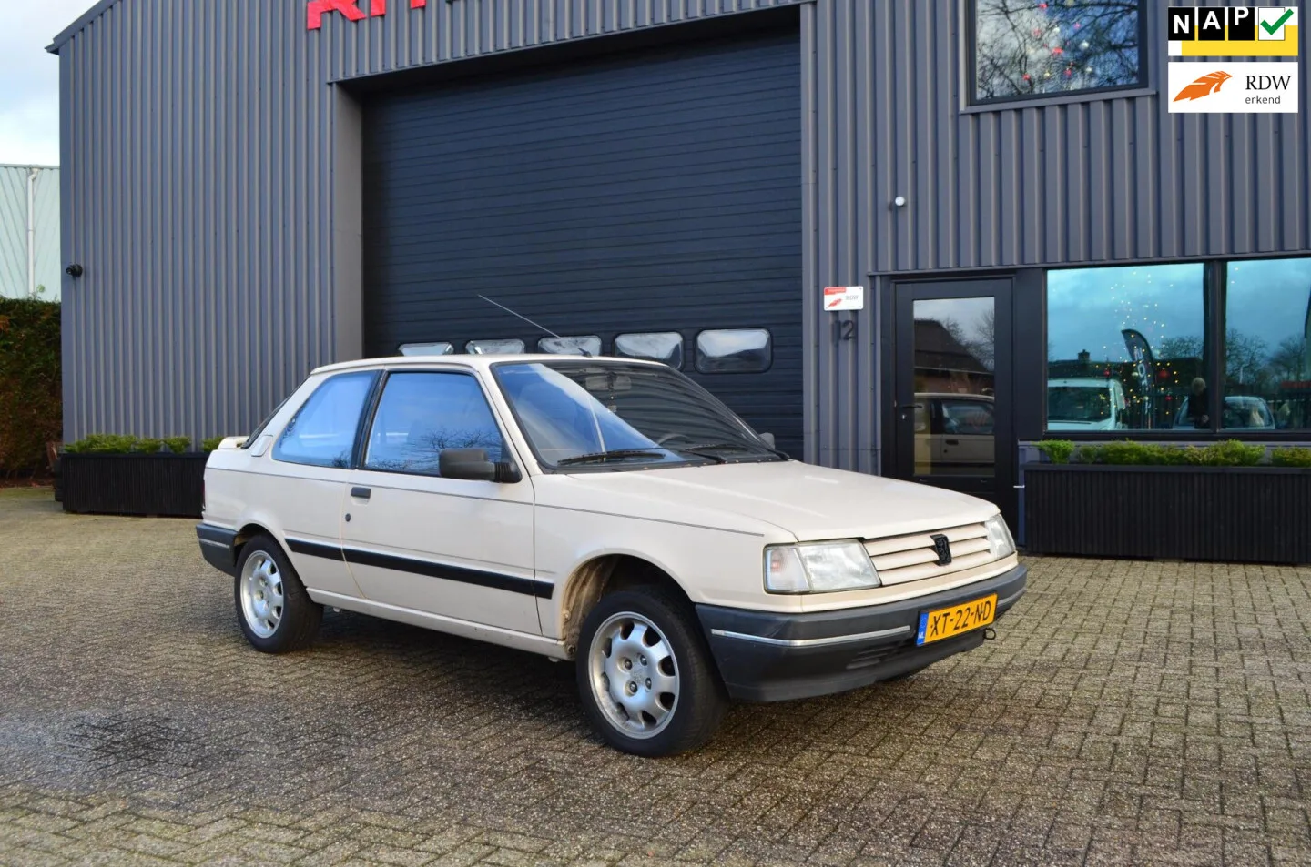 Peugeot 309 (1989) — foto 1