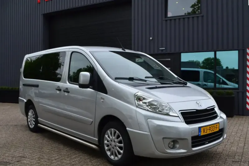 Peugeot Expert (2014)