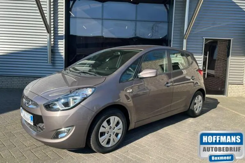 Hyundai ix20 (2012)