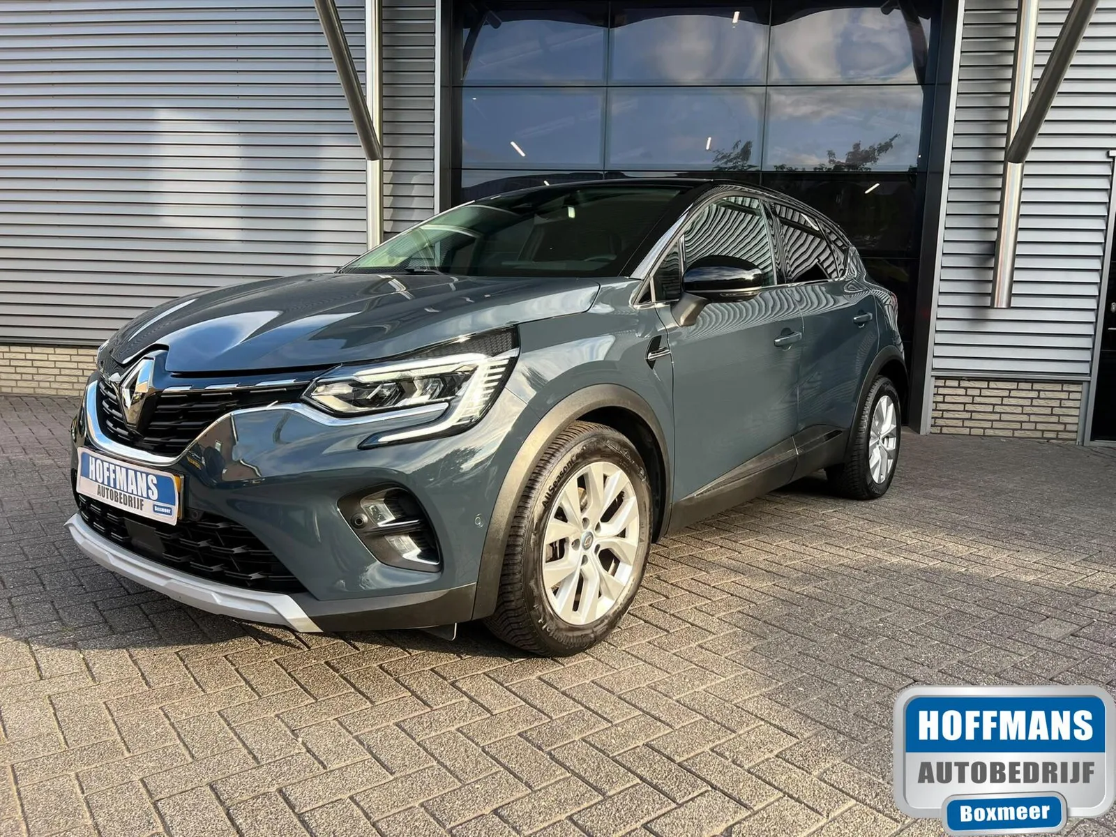 Renault Captur (2020) — foto 1