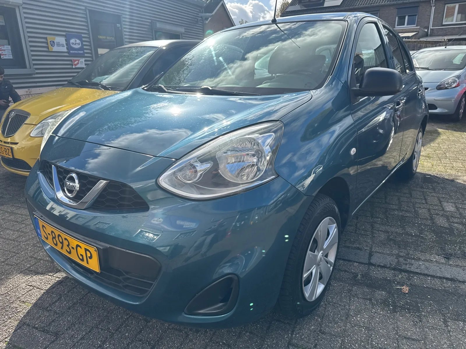 Nissan Micra (2015) — foto 1