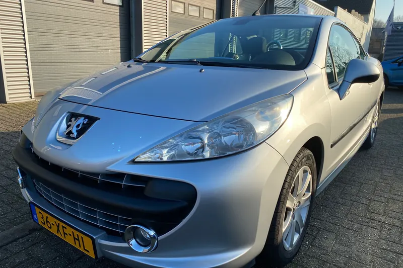 Peugeot 207 (2007)