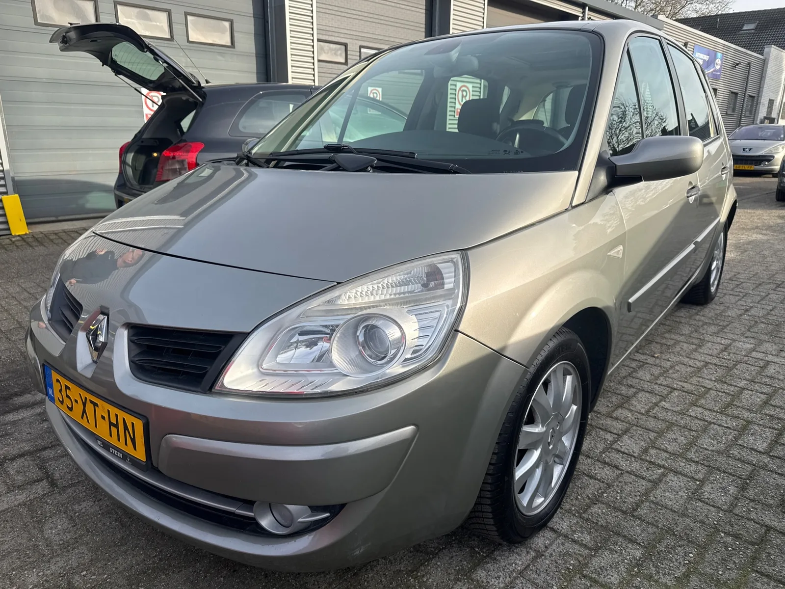 Renault Scénic (2007) — foto 1