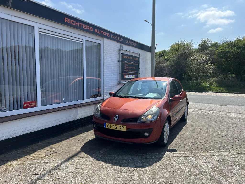 Renault Clio (2006) — foto 1