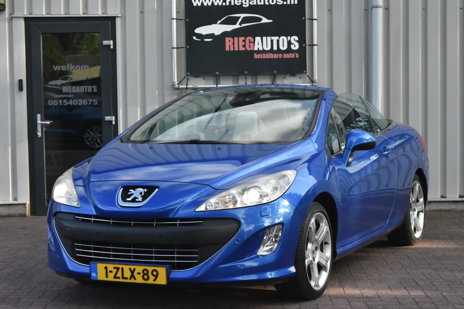 Peugeot 308 (2011) — foto 1
