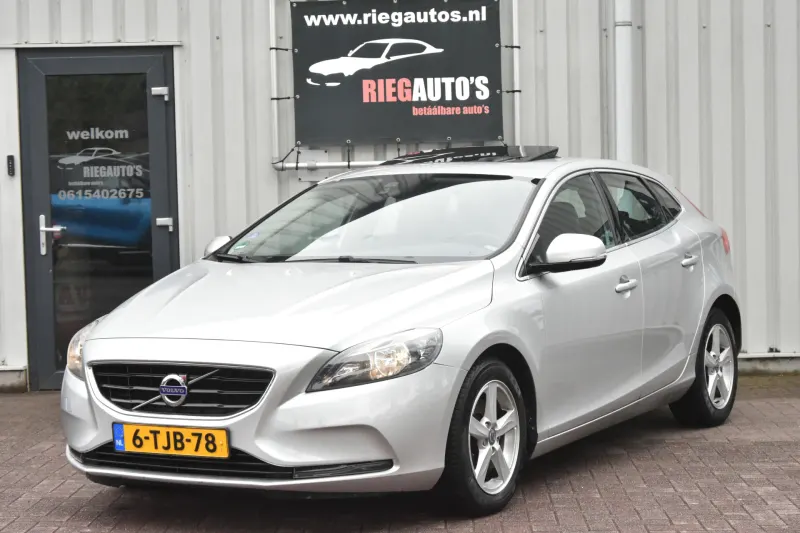 Volvo V40 (2012)