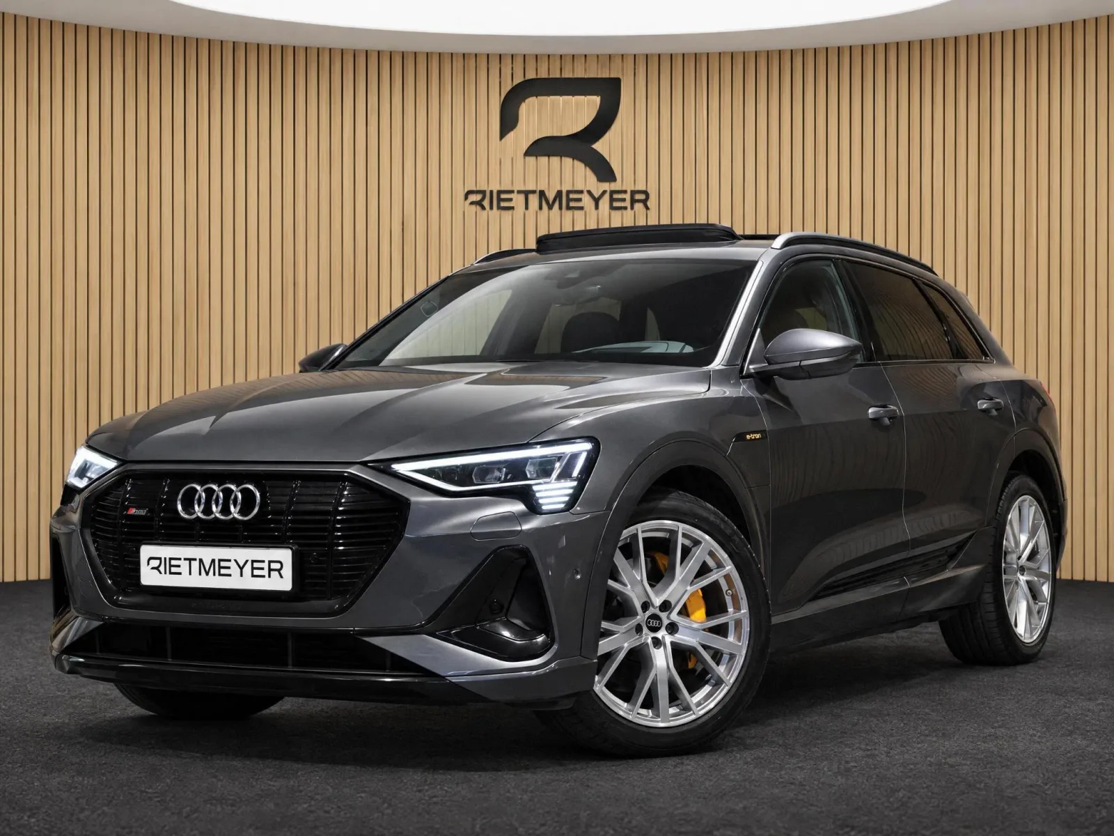 Audi e-tron (2023) — foto 1