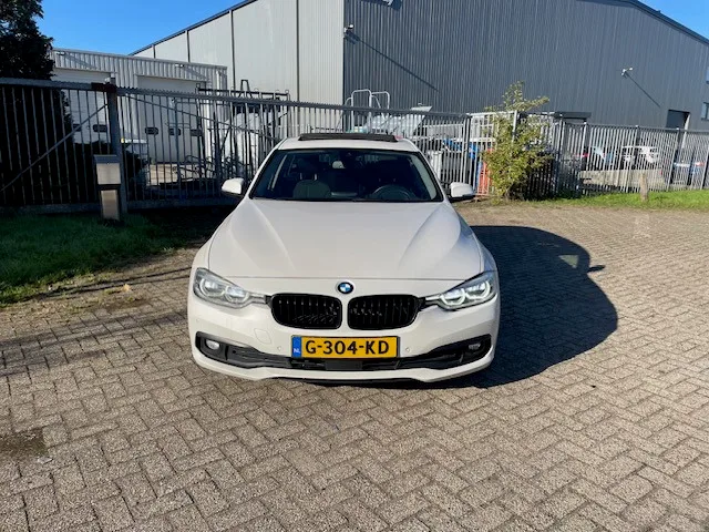 BMW 3-Serie (2015) — foto 1