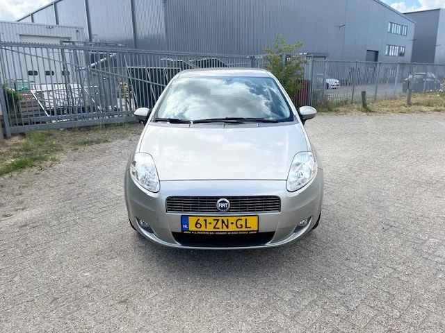 Fiat Grande Punto (2008) — foto 1