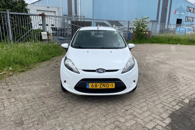 Ford Fiesta (2013)