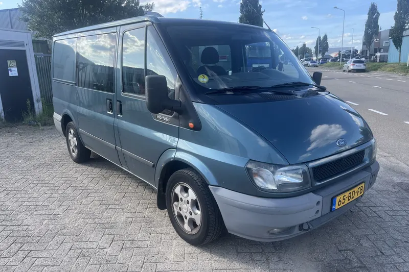 Ford Transit (2002)