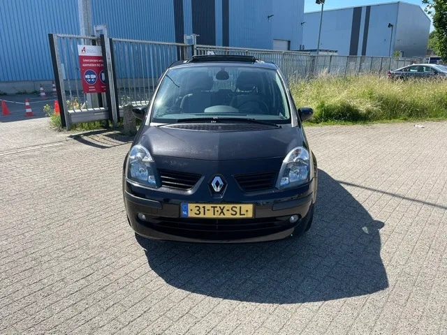 Renault Modus (2007) — foto 1