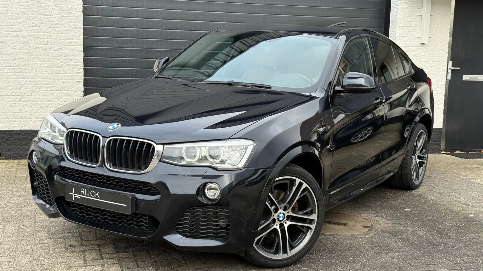 BMW X4 (2016) — foto 1