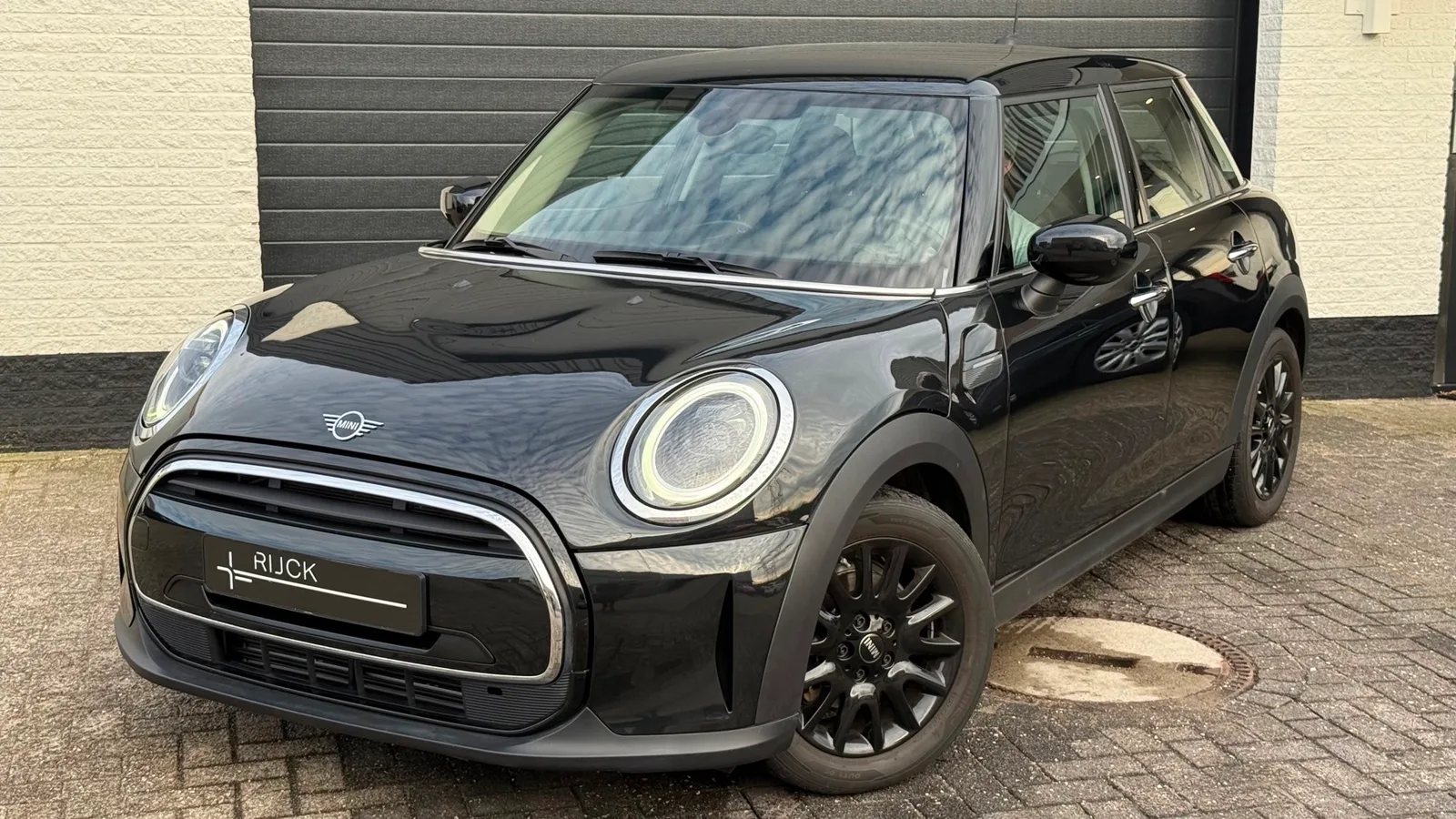 MINI One (2022) — foto 1