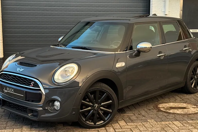 MINI Cooper S (2016)