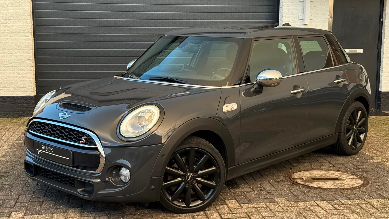 MINI Cooper S (2016) — foto 1