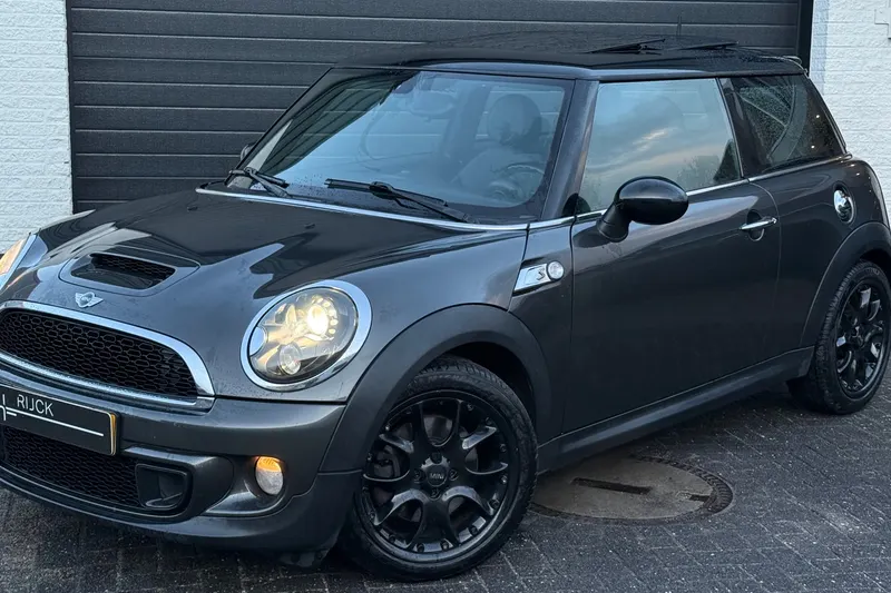 MINI Mini (2011)