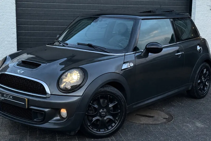 MINI Cooper S (2011)
