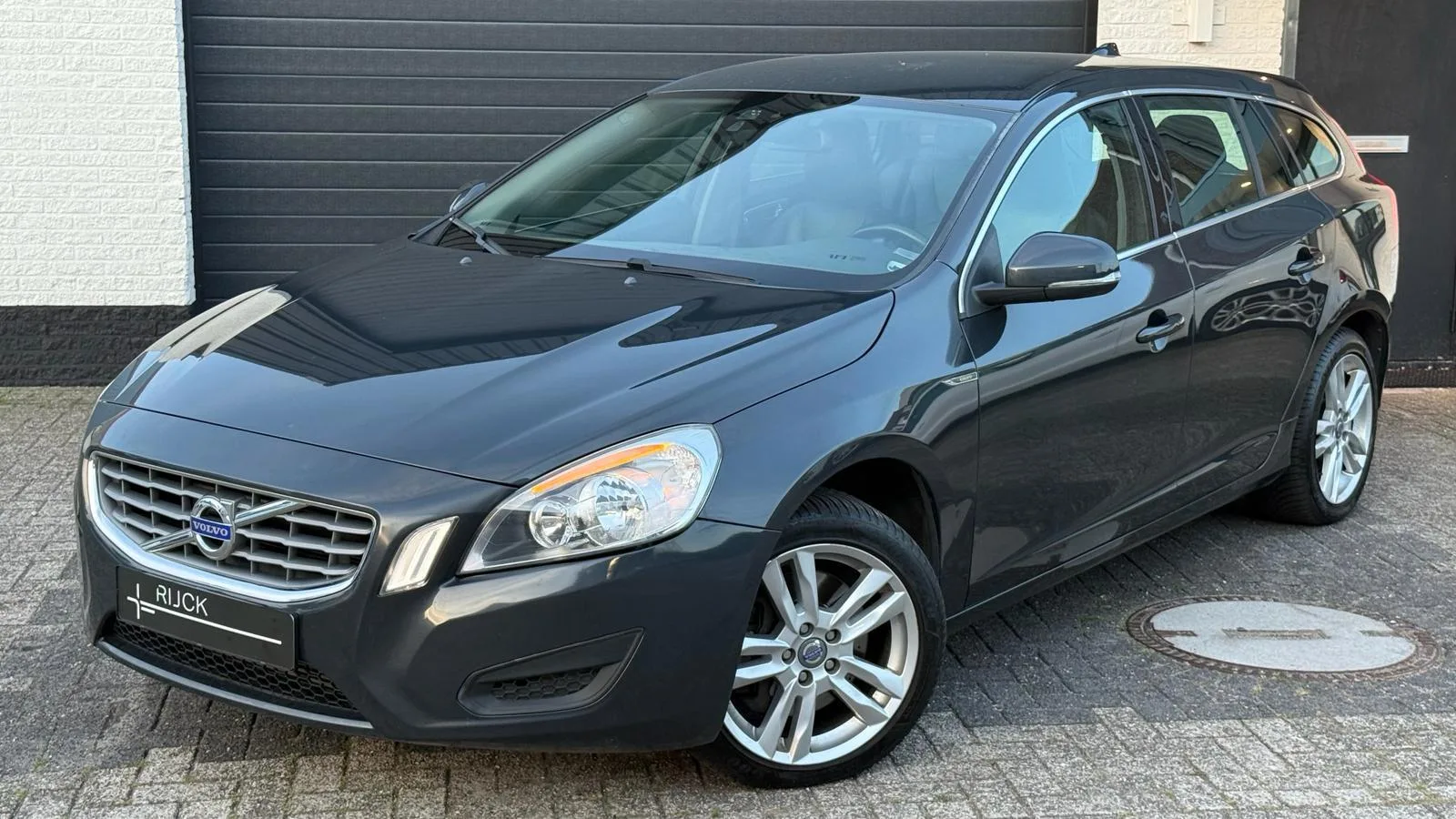 Volvo V60 (2012) — foto 1