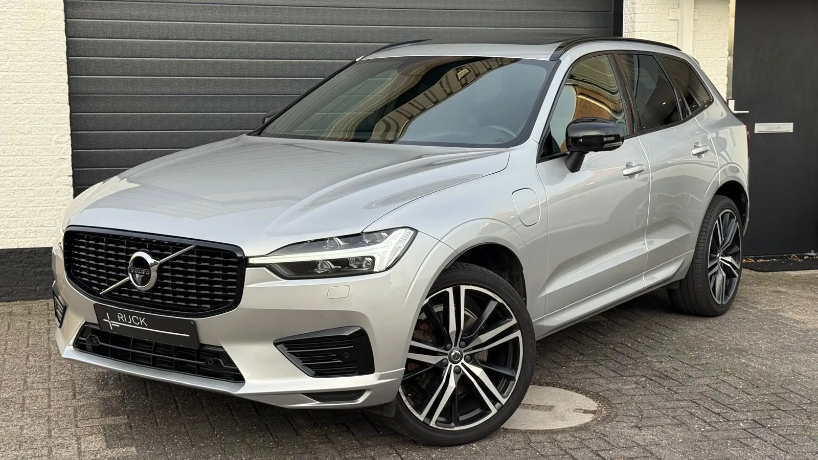 Volvo XC60 (2021) — foto 1