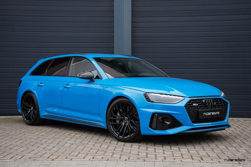 Audi RS4 (2020)