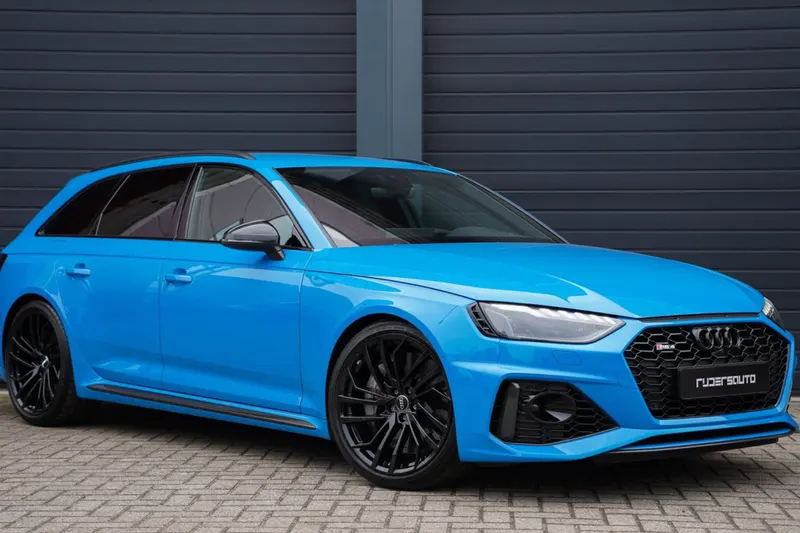 Audi RS4 (2020)