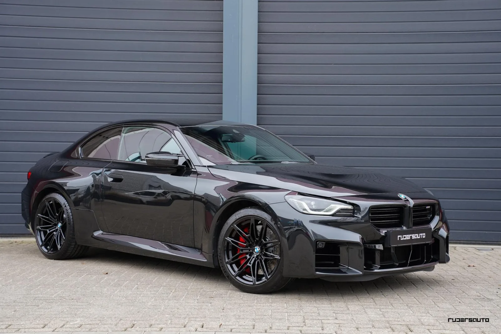 BMW M2 (2023) — foto 1