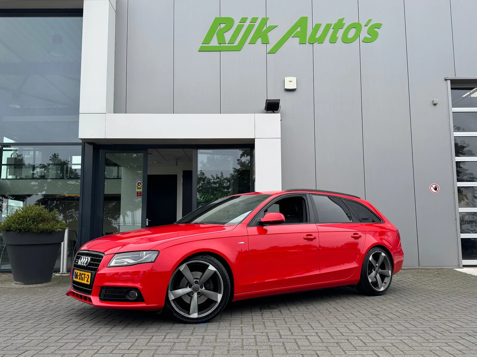 Audi A4 (2012) — foto 1