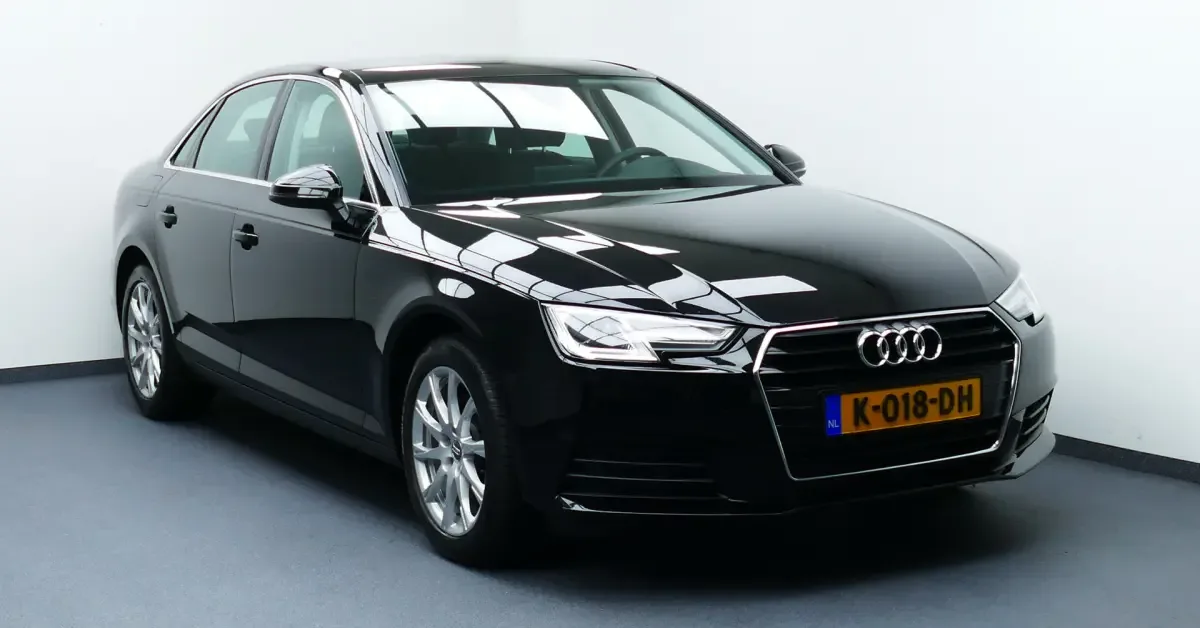 Audi A4 (2019) — foto 1