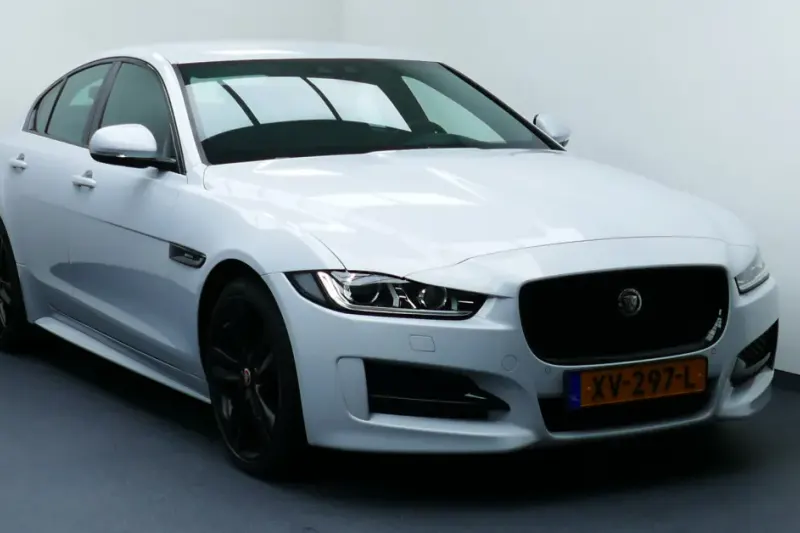 Jaguar XE (2019)