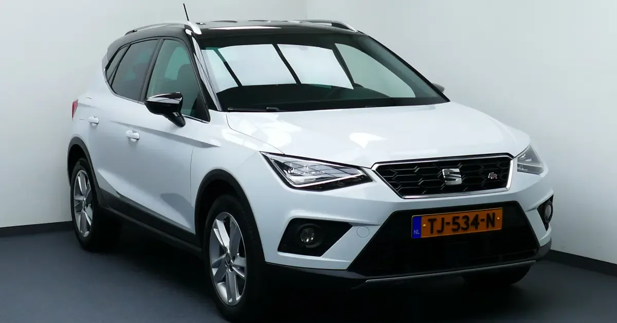 SEAT Arona (2018) — foto 1