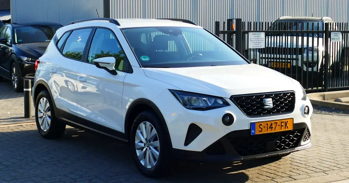 SEAT Arona (2023) — foto 1
