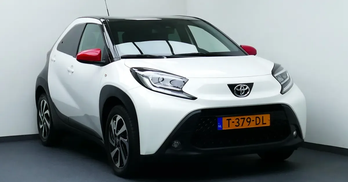 Toyota Aygo (2023) — foto 1