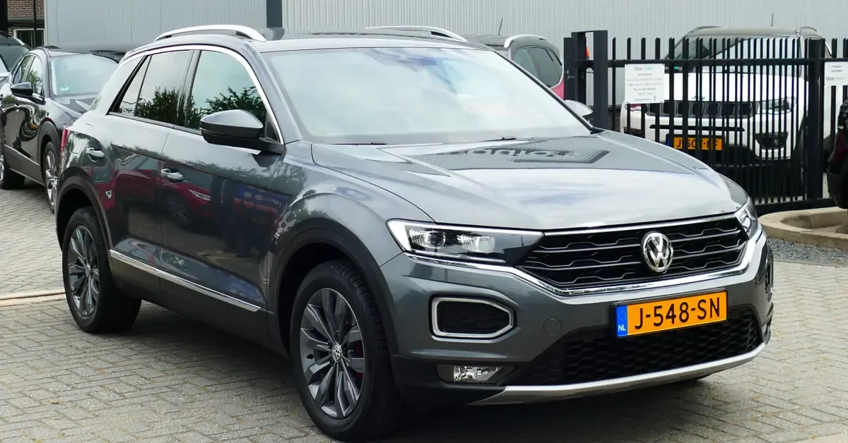 Volkswagen T-Roc (2019) — foto 1