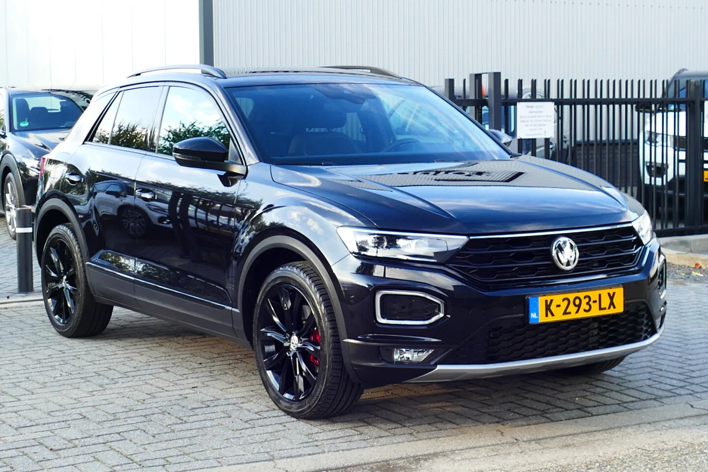 Volkswagen T-Roc (2020) — foto 1