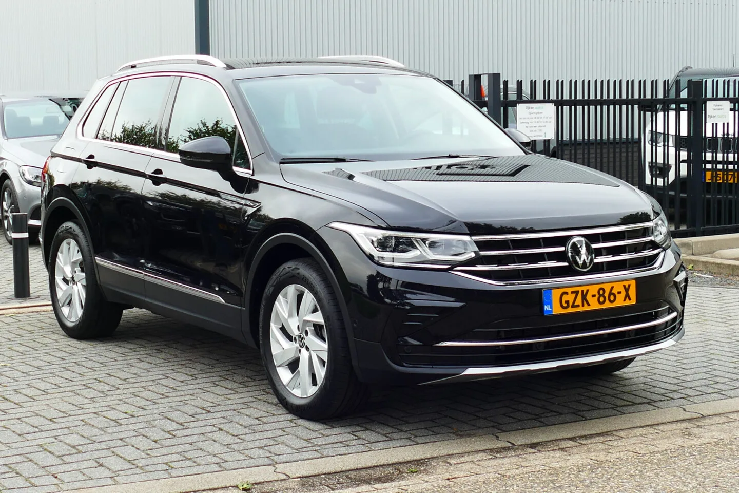 Volkswagen Tiguan (2024) — foto 1