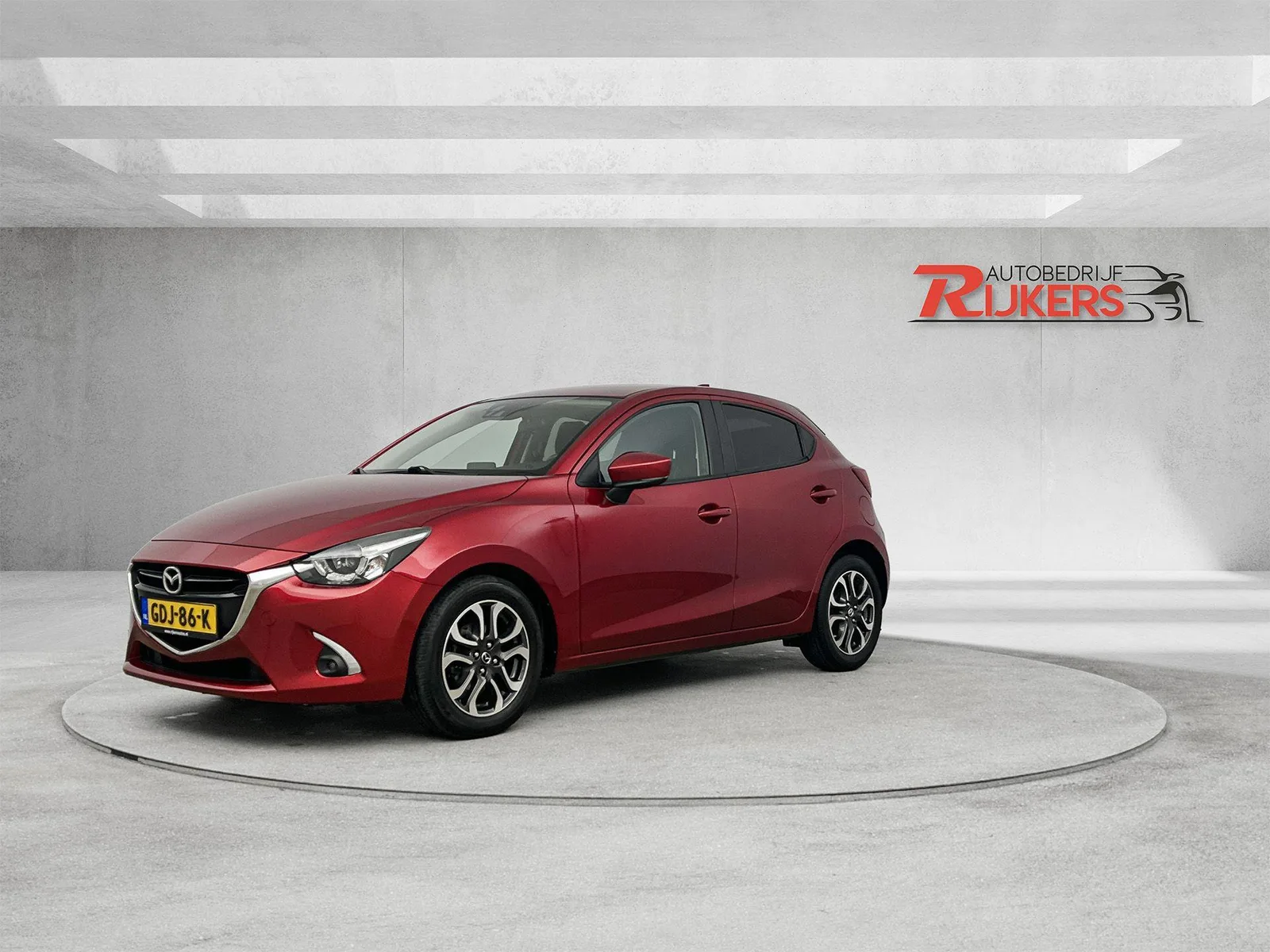 Mazda 2 (2019) — foto 1
