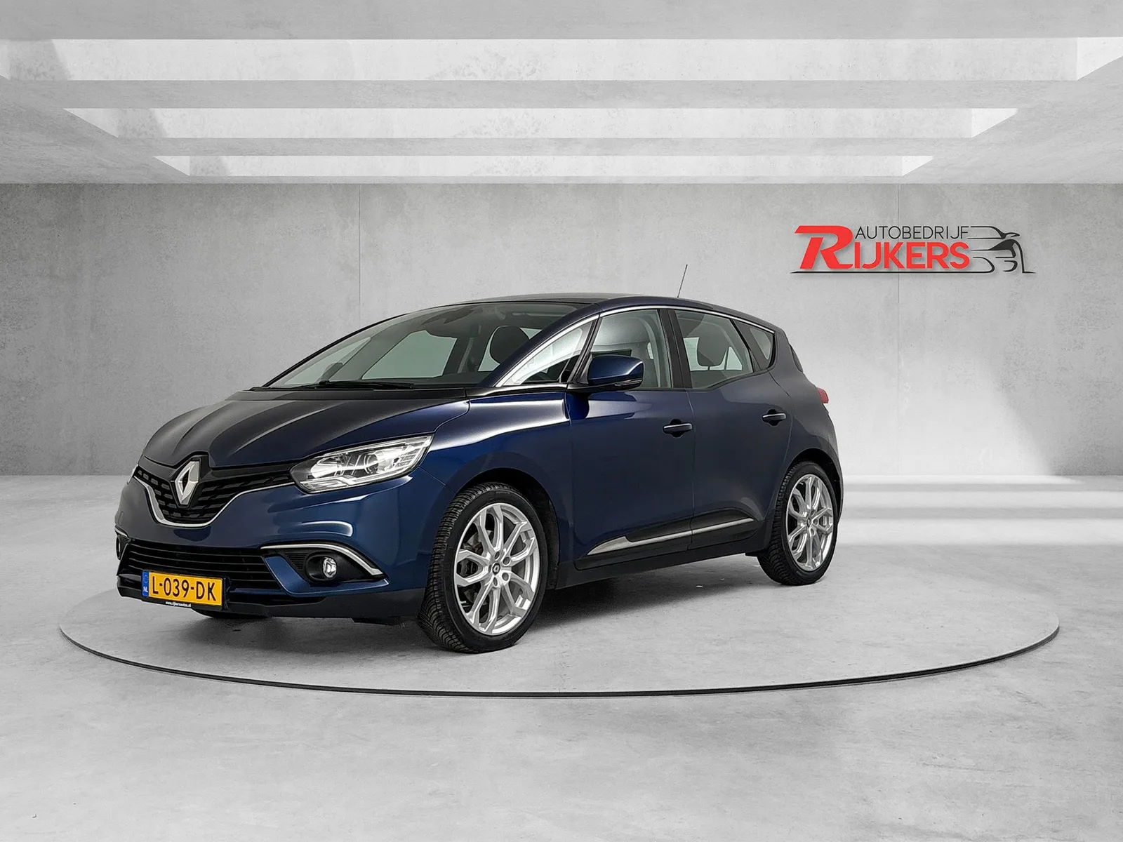 Renault Scénic (2017) — foto 1