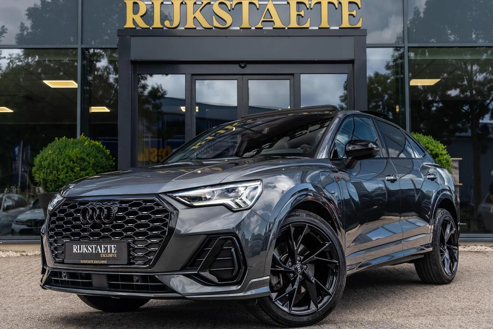 Audi Q3 Sportback (2021) — foto 1