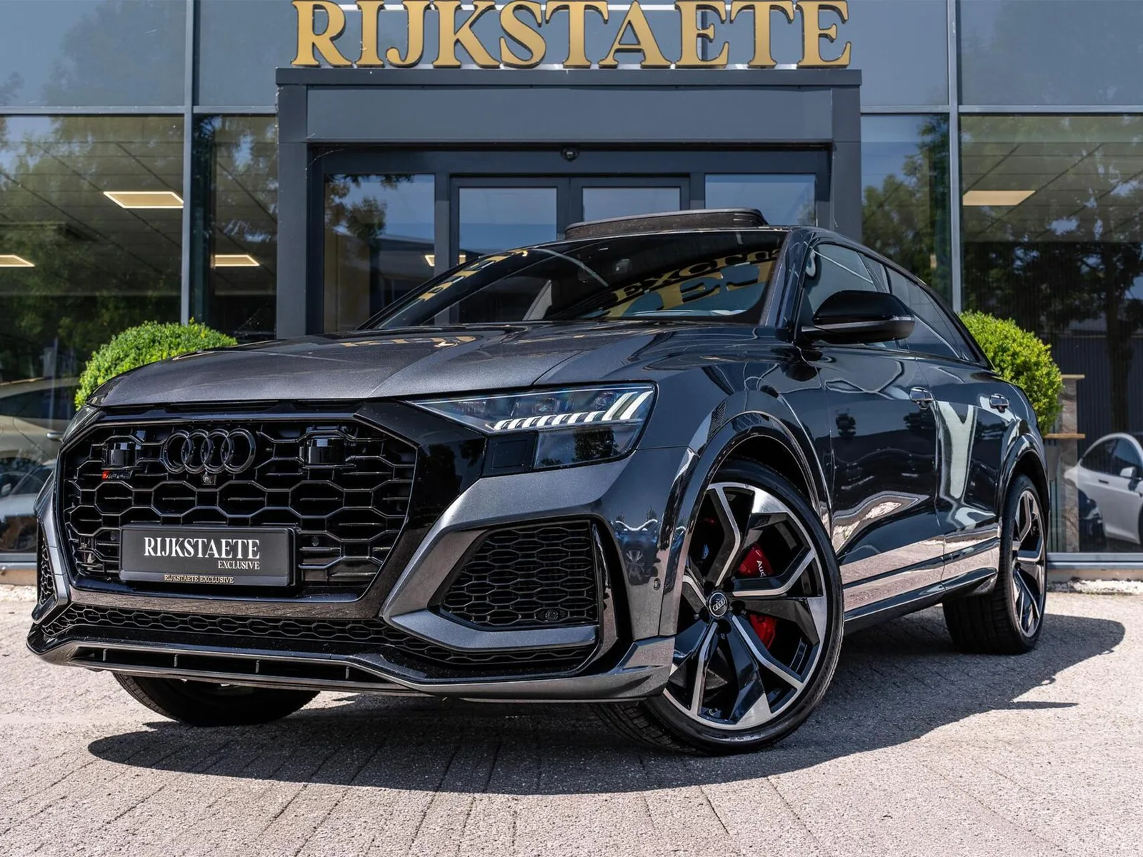 Audi RS Q8 (2020) — foto 1